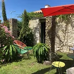 Les Fleurs De Lys, Suites'appart , Entree Et Terrasse Privee Proche De La アパート *
