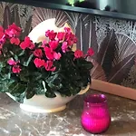 アパート Les Fleurs De Lys, Suites'appart , Entree Et Terrasse Privee Proche De La サン・ジョルジュ・ドレロン