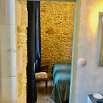 Les Fleurs De Lys, Suites'appart , Entree Et Terrasse Privee Proche De La アパート サン・ジョルジュ・ドレロン