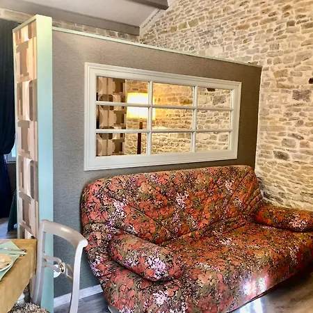 Les Fleurs De Lys, Suites'appart , Entree Et Terrasse Privee Proche De La דירה