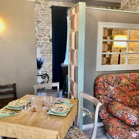 Ile D'oleron, Suite'appart Le Lys Martagon, Entree Et Terrasse Privee Proche De La 아파트 생-조르주-돌레롱