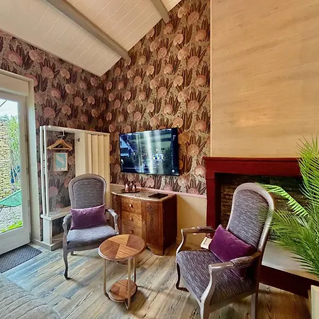 Les Fleurs De Lys, Suites'appart , Entree Et Terrasse Privee Proche De La Apartment Saint-Georges-d'Oleron
