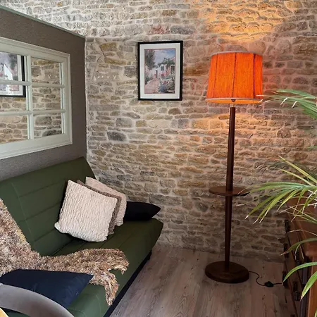 Apartment Les Fleurs De Lys, Suites'appart , Entree Et Terrasse Privee Proche De La