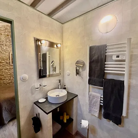 Les Fleurs De Lys, Suites'appart , Entree Et Terrasse Privee Proche De La