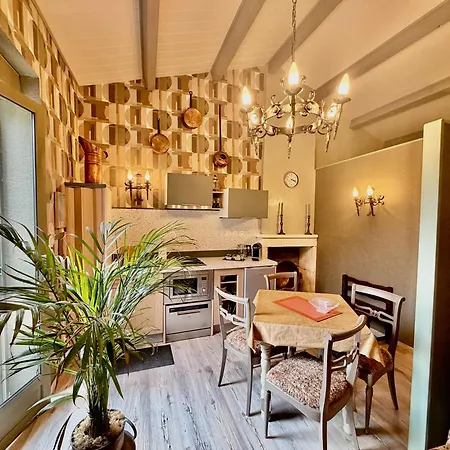 Les Fleurs De Lys, Suites'appart , Entree Et Terrasse Privee Proche De La Apartment *