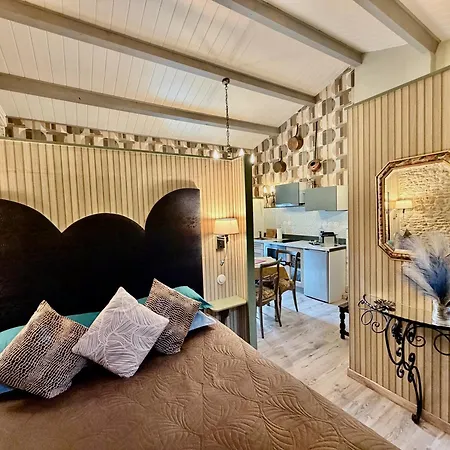 Les Fleurs De Lys, Suites'appart , Entree Et Terrasse Privee Proche De La Apartment Saint-Georges-d'Oleron